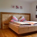 Zirbenholzwohnung Lochau *