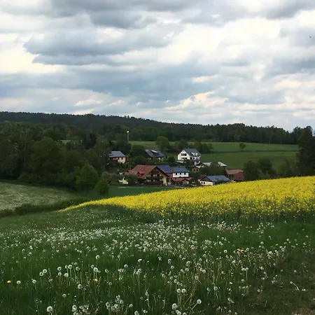 Apartman Zirbenholzwohnung Lochau Eckersdorf
